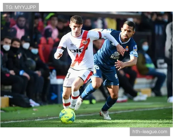 埃尔切火力全开强势逆转，进攻端表现亮眼力克对手